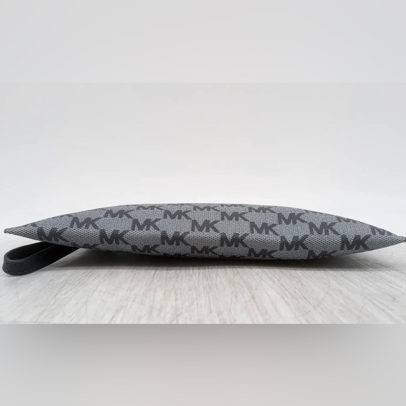 Michael Kors Signature Coated Canvas Wristlet - Picture 17 of 17